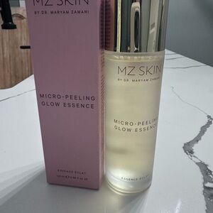 Skin Micro-Peeling Glow Essence — Pink Packaging